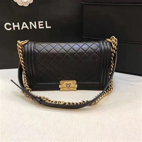 chanel le boy medium bags